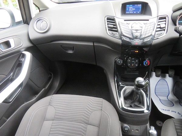 Used Ford Fiesta 2015 for sale - 76081599: Photo 15