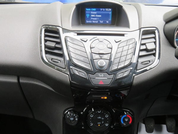 Used Ford Fiesta 2015 for sale - 76081599: Photo 16