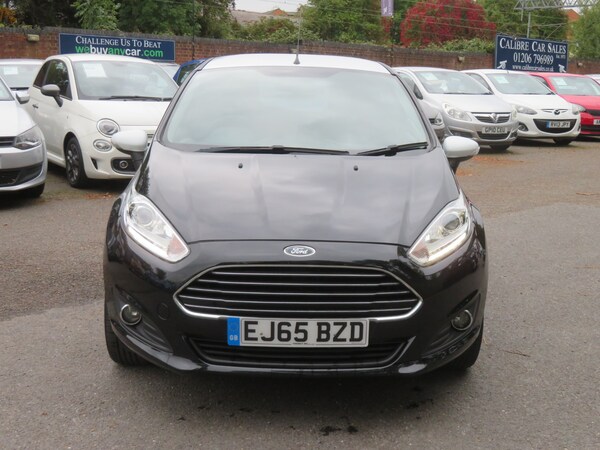 Used Ford Fiesta 2015 for sale - 76081599: Photo 2