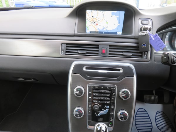 Used Volvo XC70 2015 for sale - 75668411: Photo 17