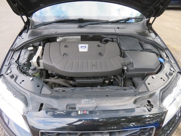 Used Volvo XC70 2015 for sale - 75668411: Photo 9