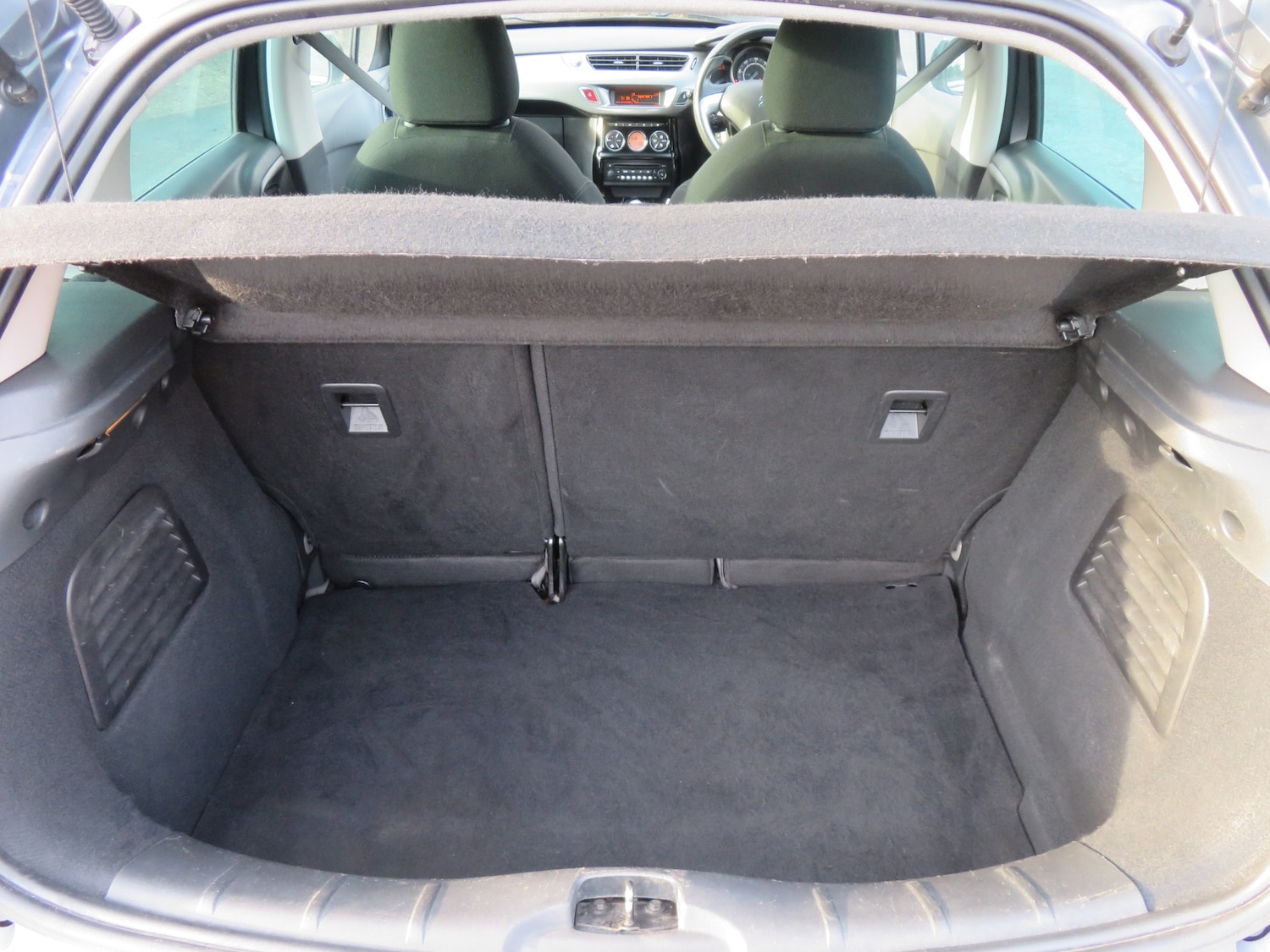 Used Citroen C3 2011 for sale - 77033551: Photo 8