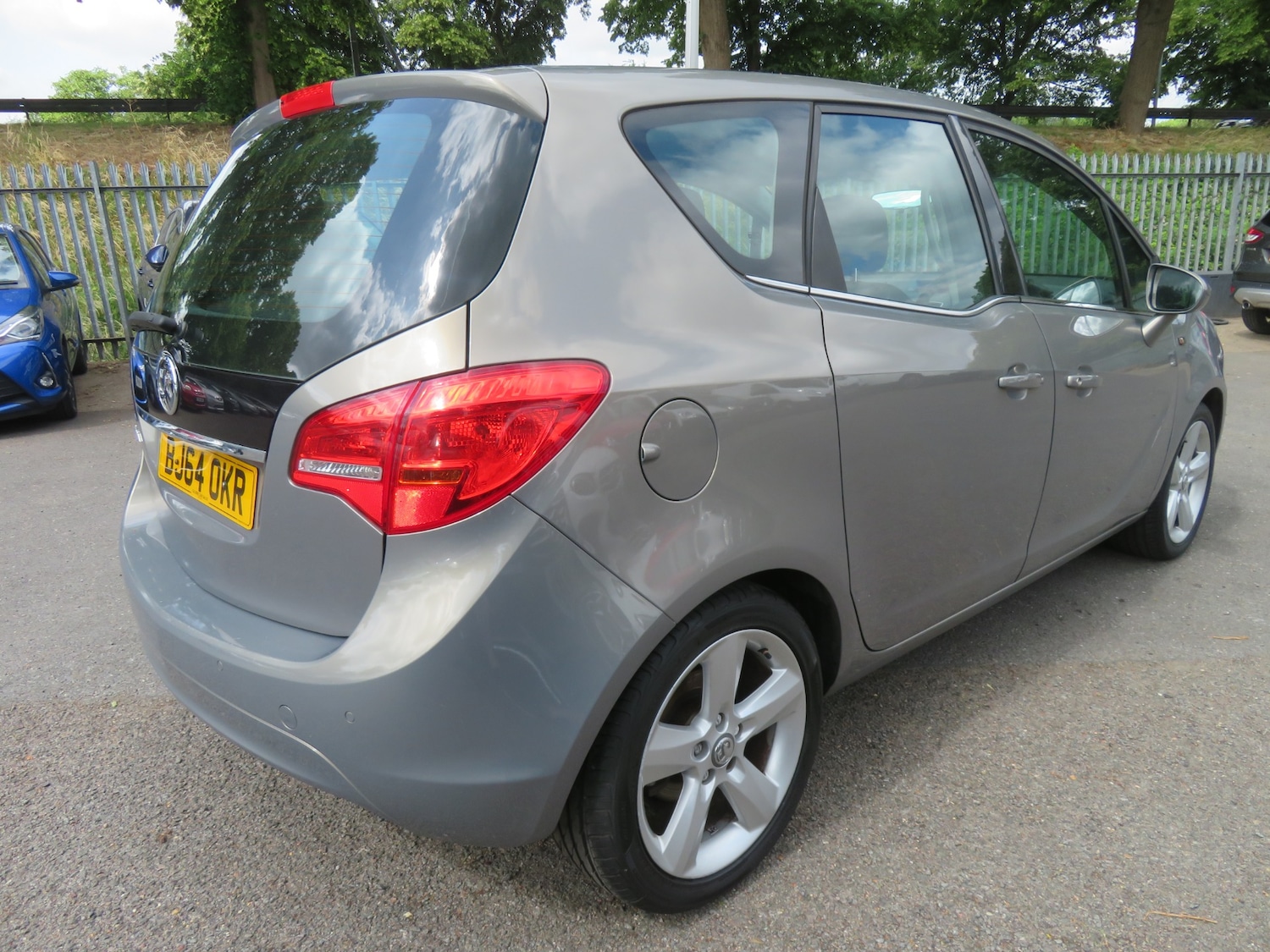 Vehicle 5