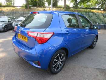 Used Toyota Yaris 2019 for sale - 75012038: Photo