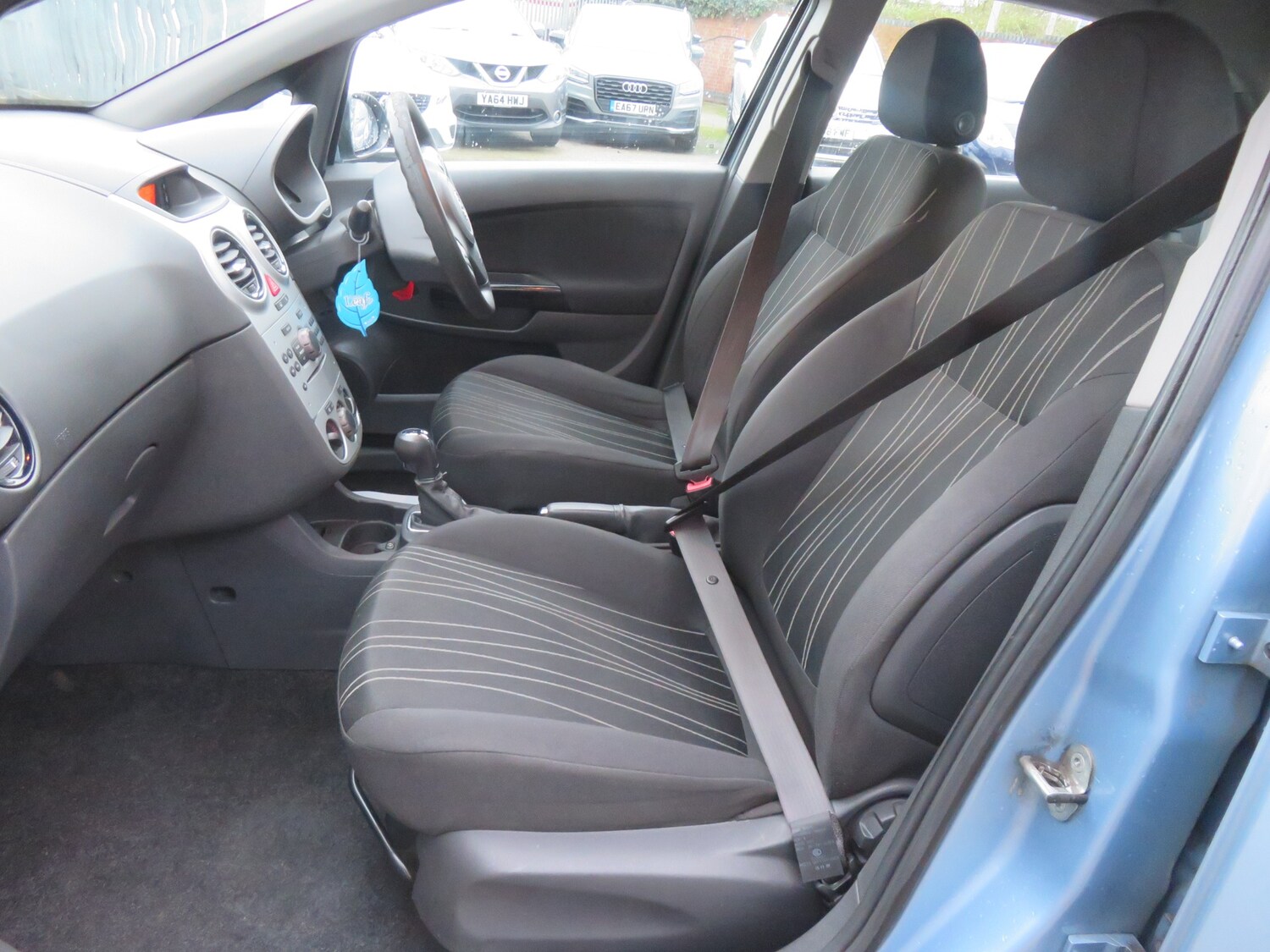 Used Vauxhall Corsa 2010 for sale - 77704275: Photo 10