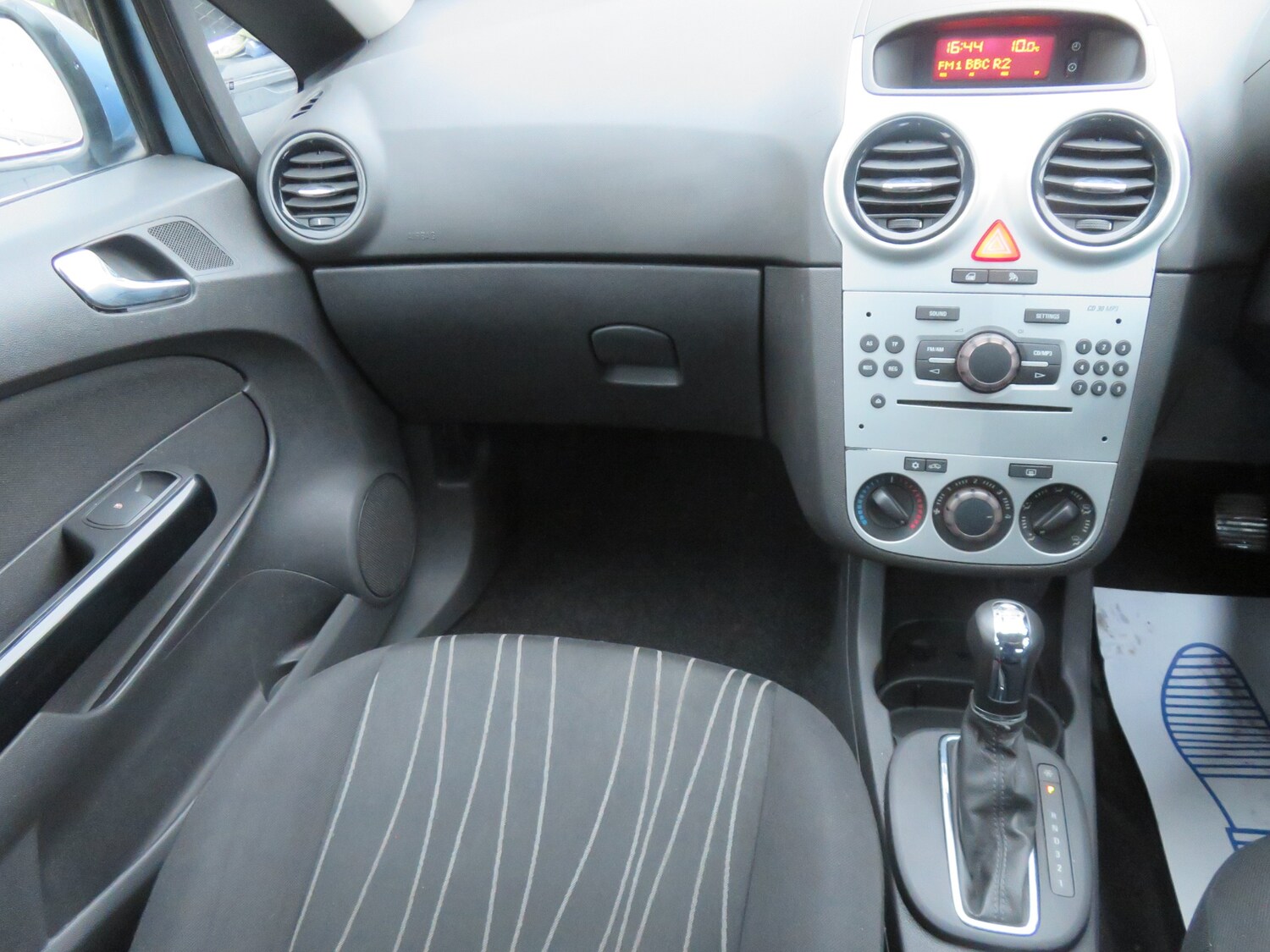 Used Vauxhall Corsa 2010 for sale - 77704275: Photo 15