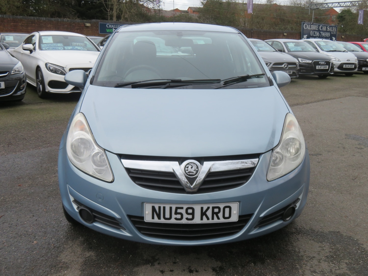 Used Vauxhall Corsa 2010 for sale - 77704275: Photo 2