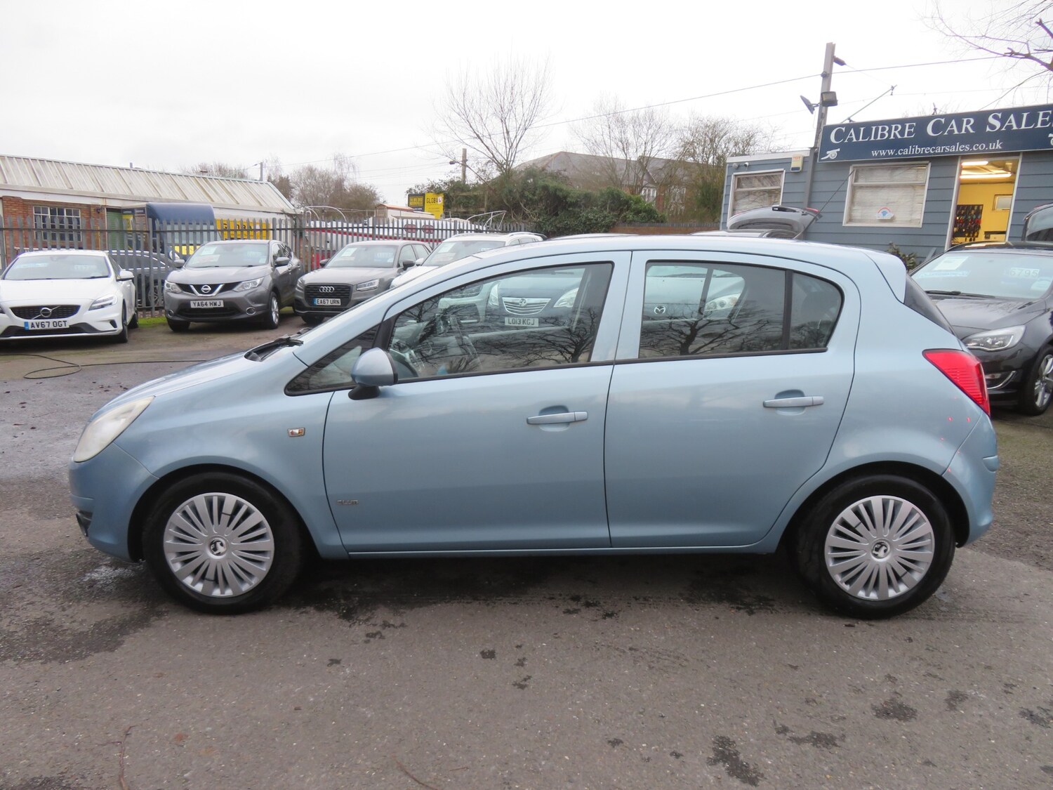 Used Vauxhall Corsa 2010 for sale - 77704275: Photo 7