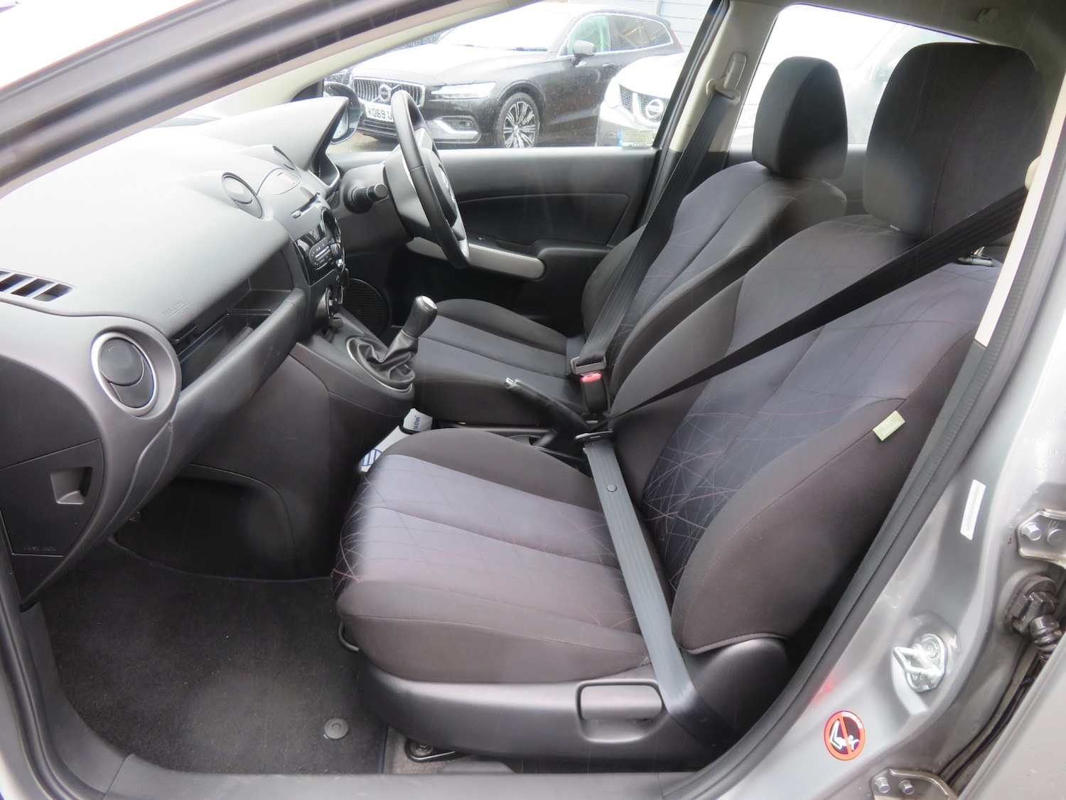 Used Mazda Mazda2 2012 for sale - 77708419: Photo 11