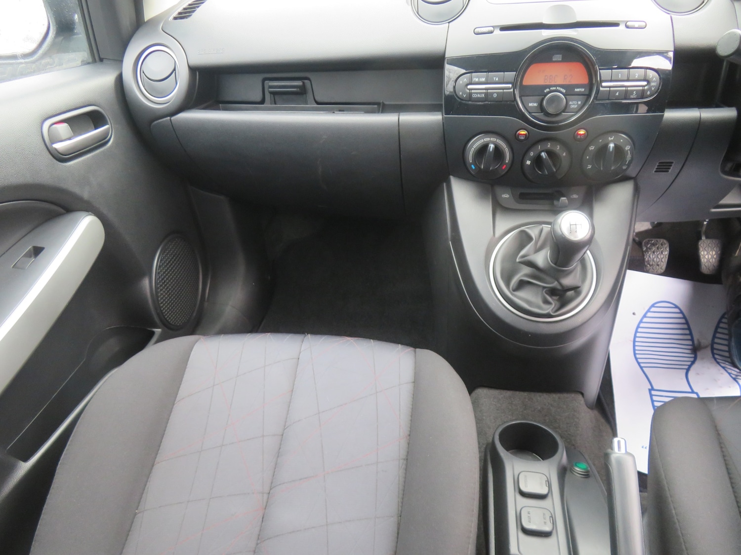 Used Mazda Mazda2 2012 for sale - 77708419: Photo 14