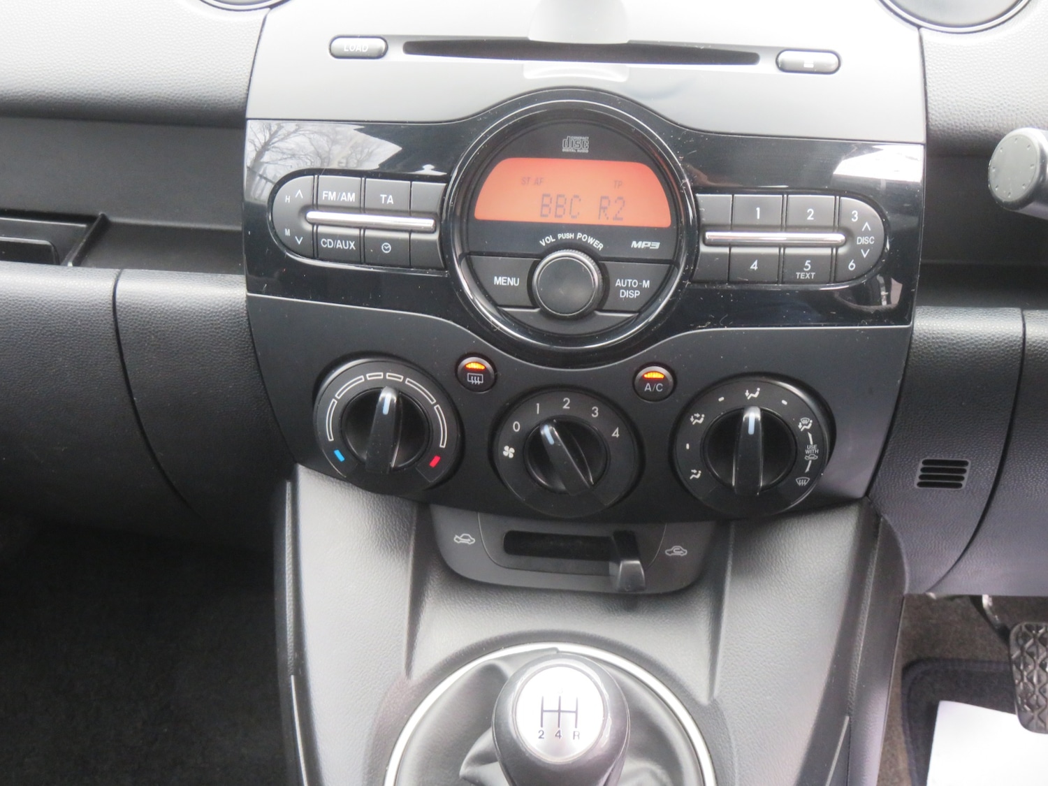 Used Mazda Mazda2 2012 for sale - 77708419: Photo 15