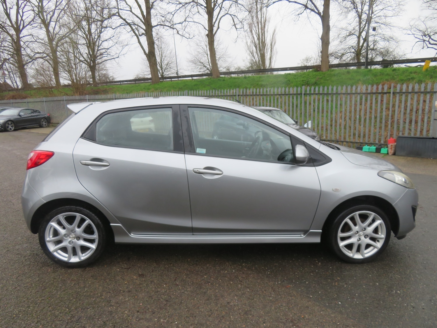 Used Mazda Mazda2 2012 for sale - 77708419: Photo 3