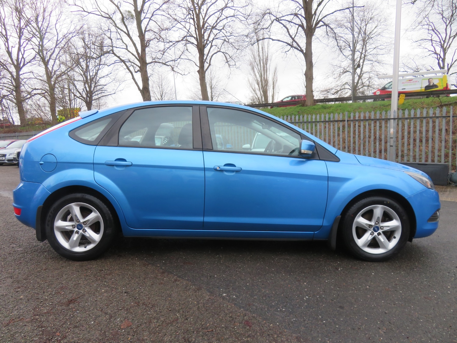 Used Ford Focus 2009 for sale - 77367232: Photo 2