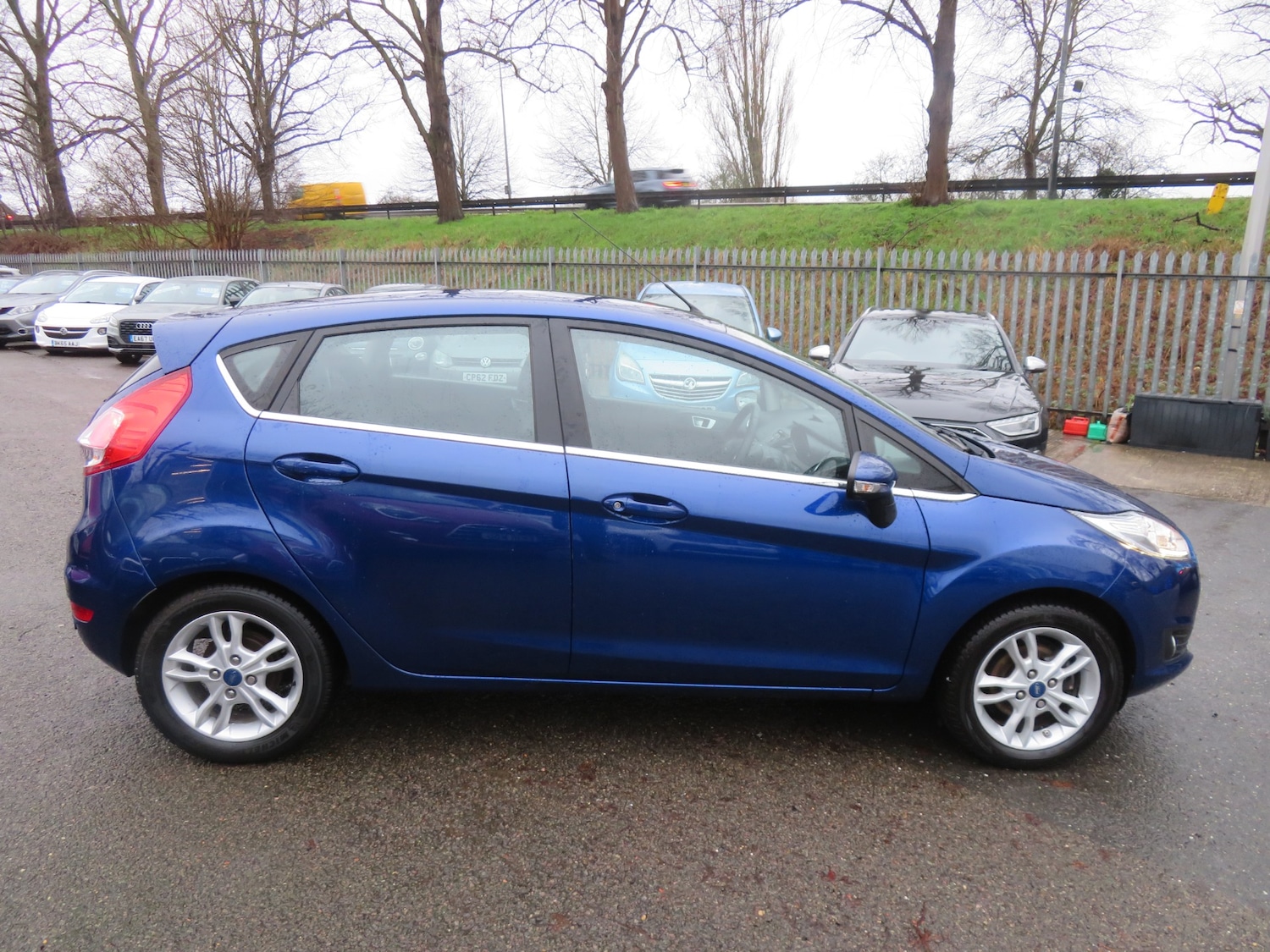 Used Ford Fiesta 2016 for sale - 77342849: Photo 3