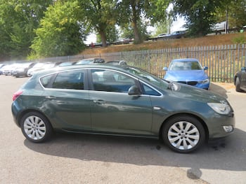Used Vauxhall Astra 2011 for sale - 79740102: Photo