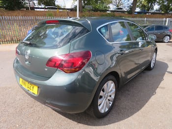 Used Vauxhall Astra 2011 for sale - 79740102: Photo