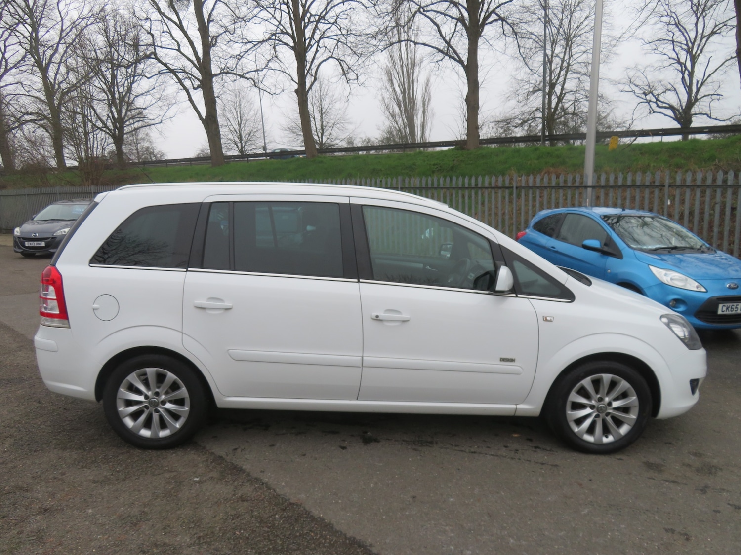 Used Vauxhall Zafira 2014 for sale - 77750237: Photo 3