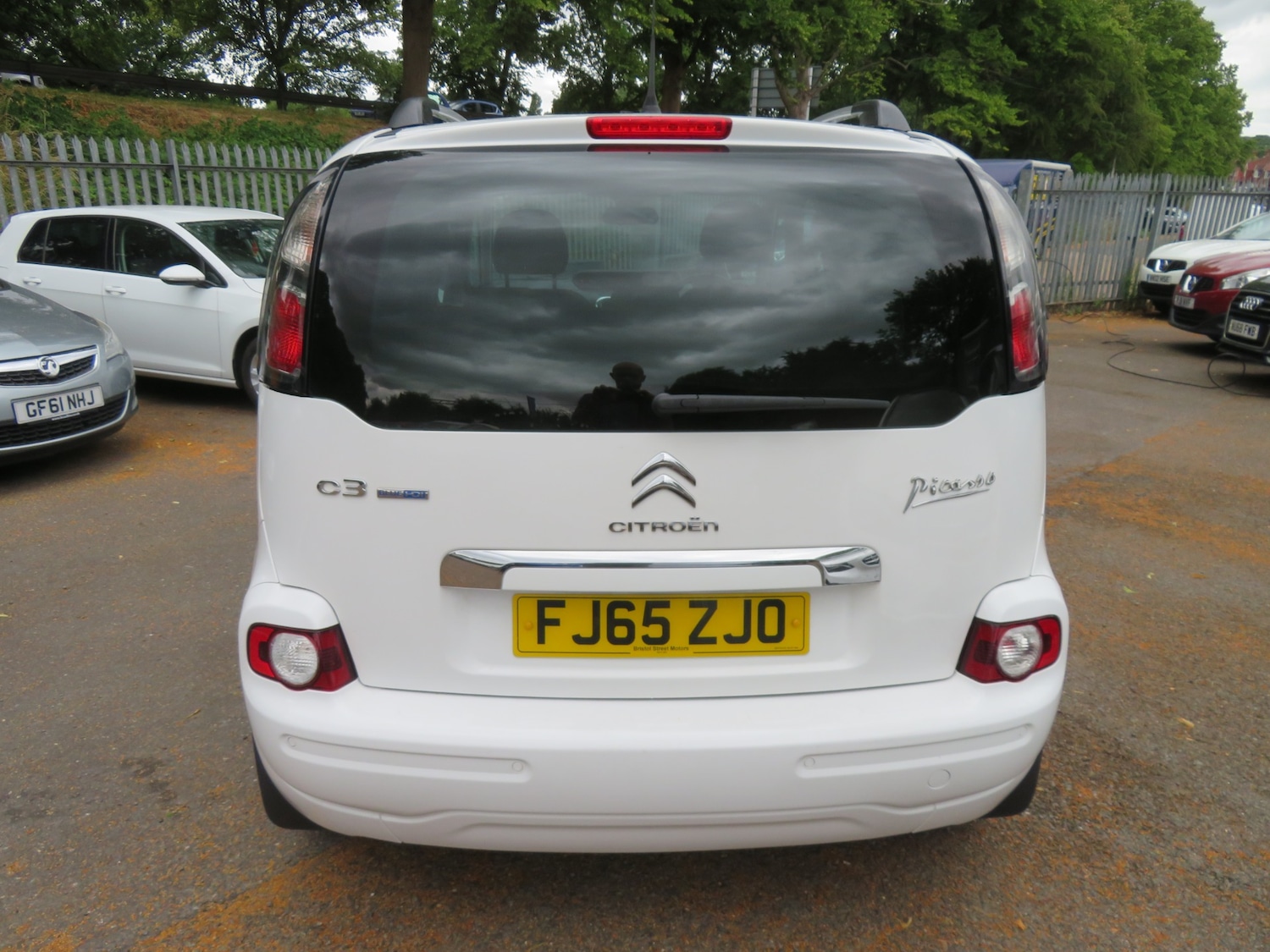 Vehicle 5