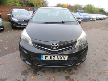 Used Toyota Yaris 2012 for sale - 76418263: Photo