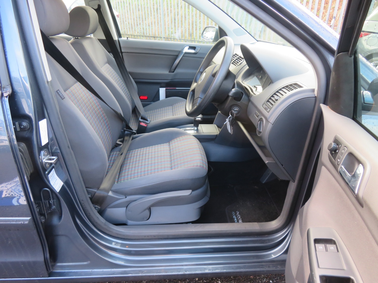 Used Volkswagen Polo 2006 for sale - 77230687: Photo 10