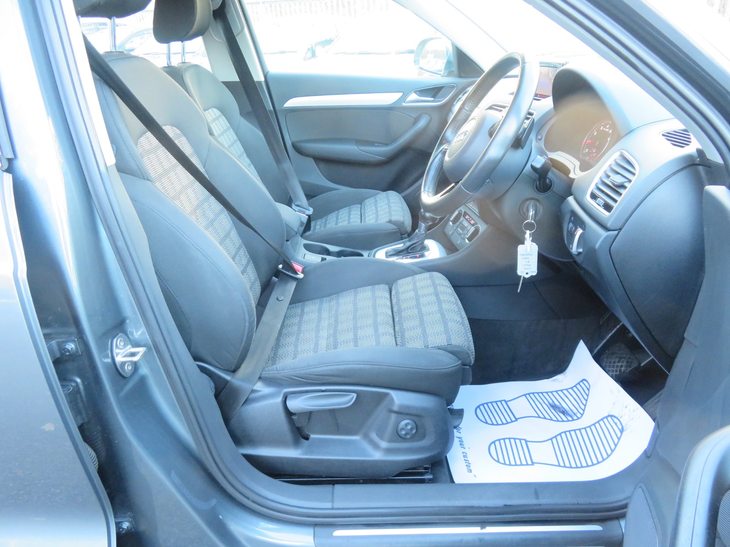 Used Audi Q3 2016 for sale - 76570890: Photo 9