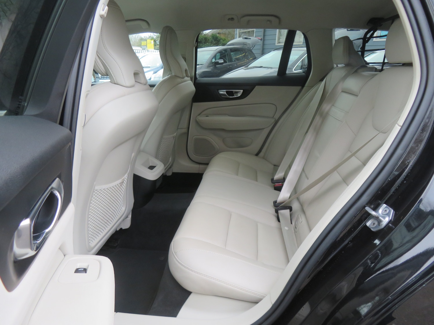 Used Volvo V60 2020 for sale - 77643970: Photo 16