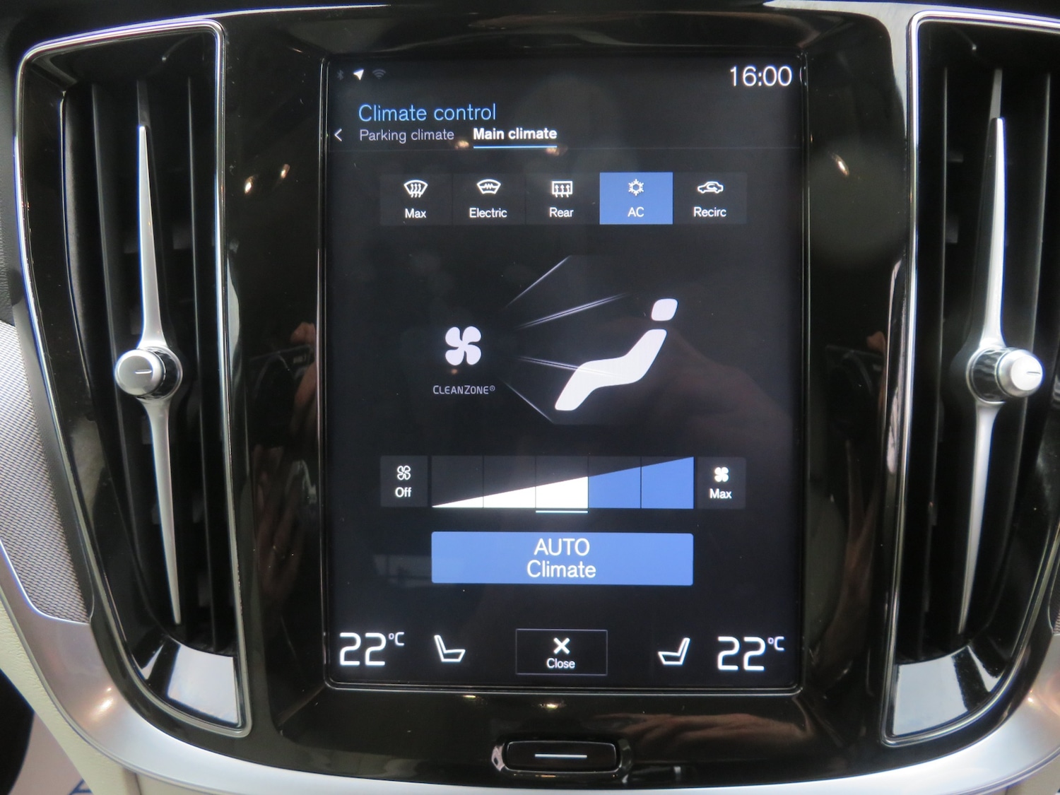 Used Volvo V60 2020 for sale - 77643970: Photo 34