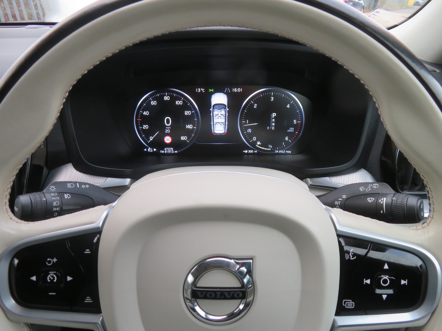 Used Volvo V60 2020 for sale - 77643970: Photo 39