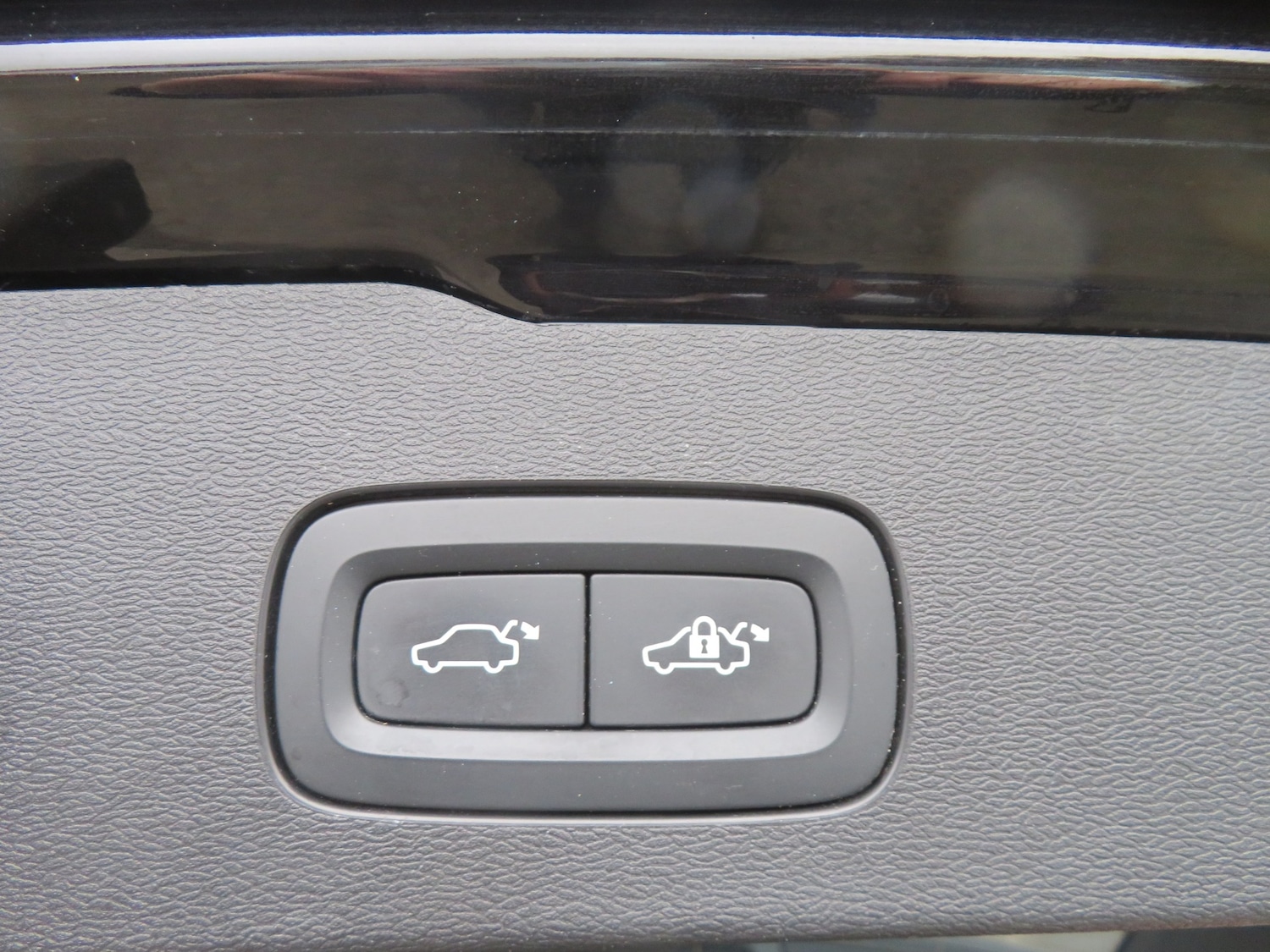 Used Volvo V60 2020 for sale - 77643970: Photo 9