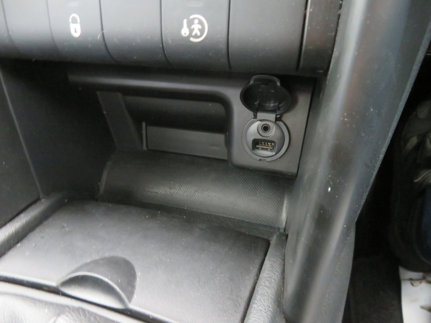 Used Peugeot 207 2011 for sale - 78085110: Photo 16