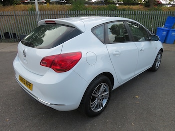 Used Vauxhall Astra 2013 for sale - 79315081: Photo