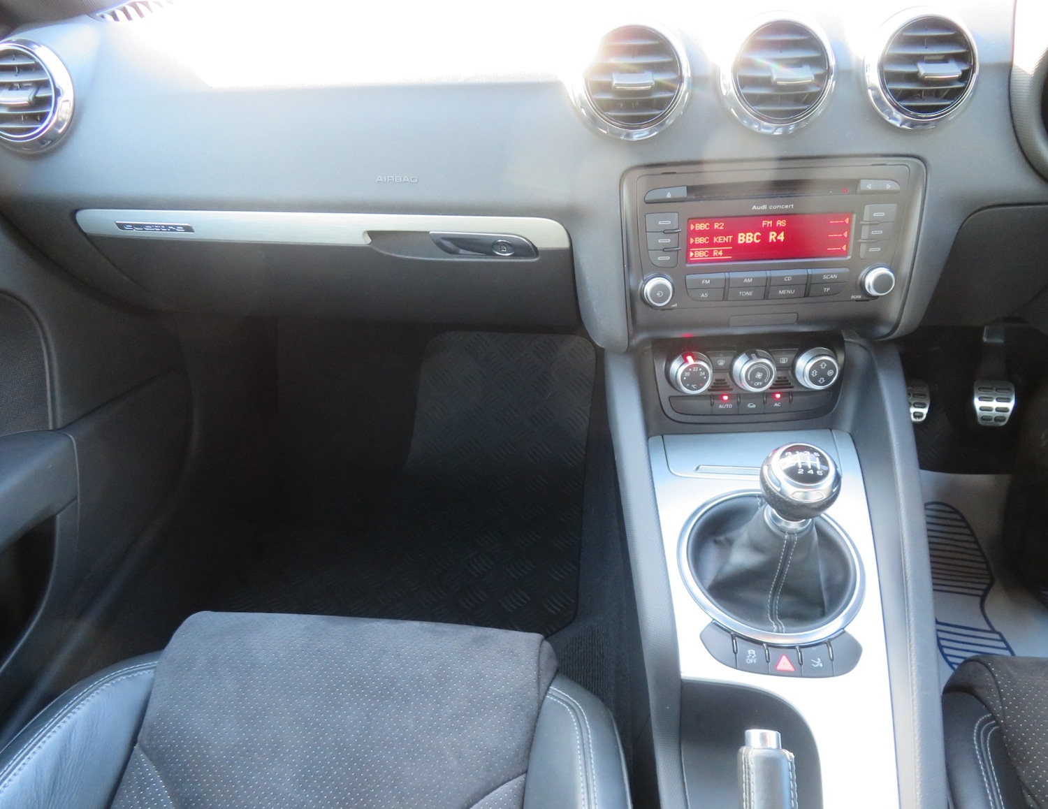 Used Audi TT 2010 for sale - 78214080: Photo 16