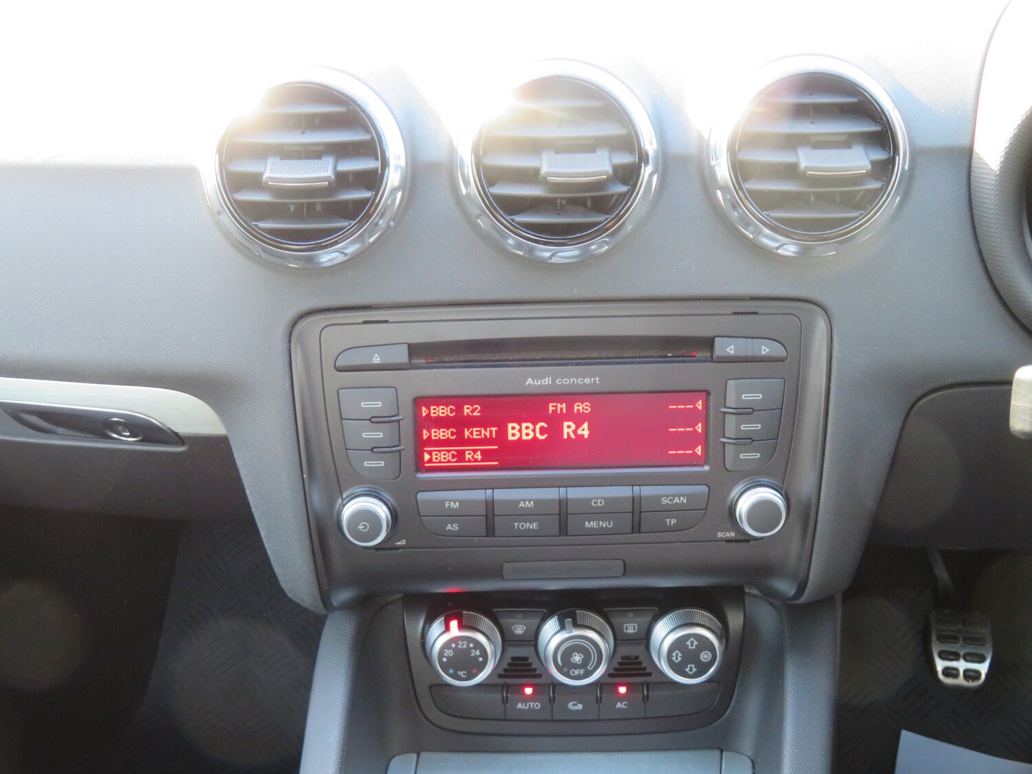 Used Audi TT 2010 for sale - 78214080: Photo 17