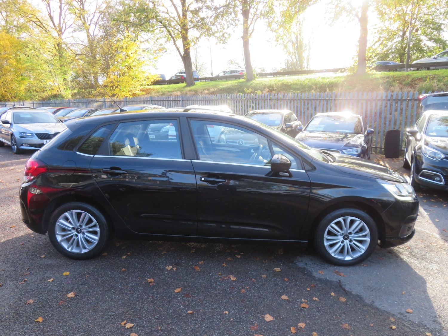 Used Citroen C4 2016 for sale - 76347313: Photo 3