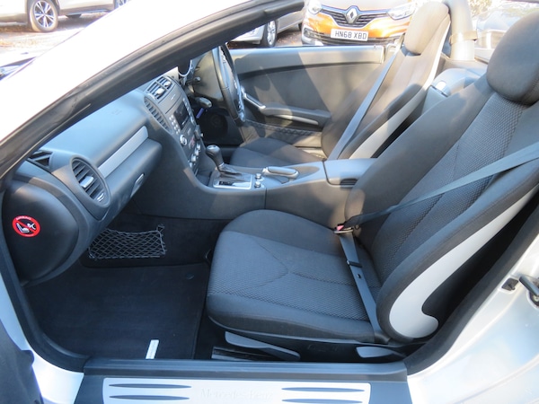 Used Mercedes-Benz SLK 2006 for sale - 76187322: Photo 11