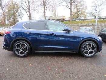 Used Alfa Romeo Stelvio 2019 for sale - 76554826: Photo