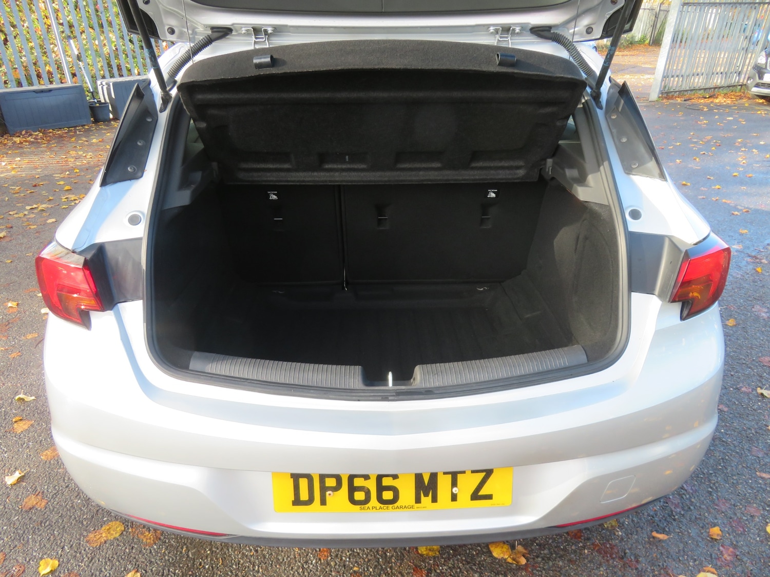 Used Vauxhall Astra 2017 for sale - 76445113: Photo 14