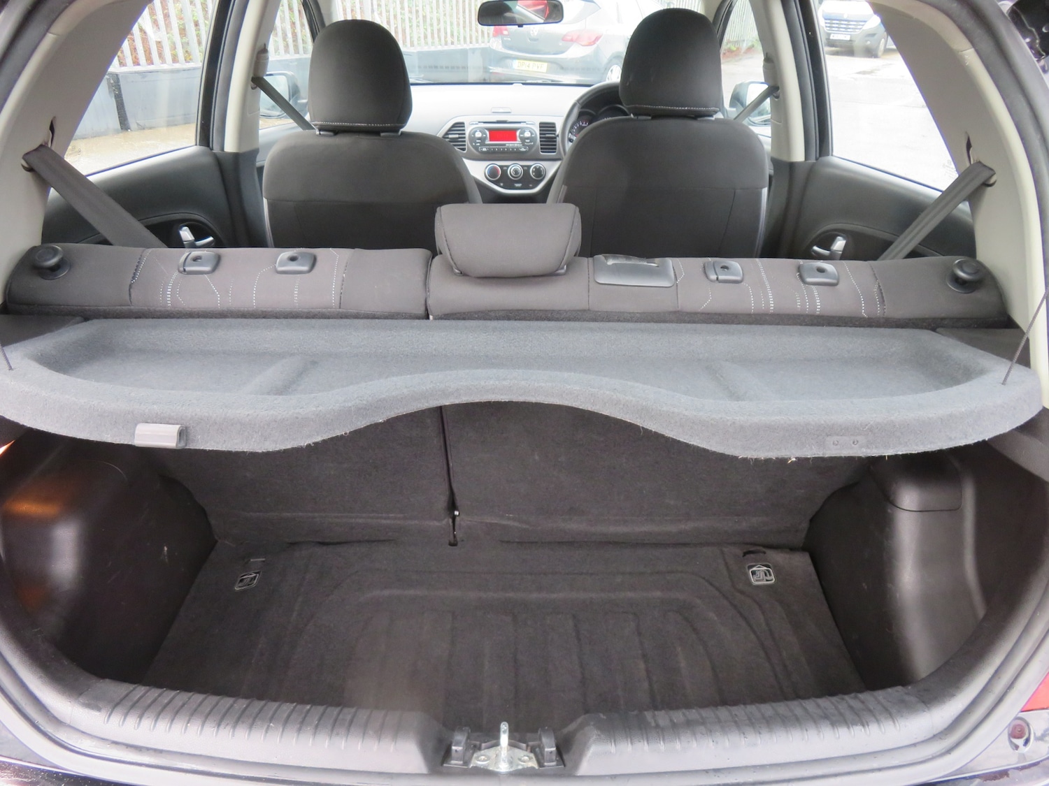 Used Kia Picanto 2012 for sale - 77329375: Photo 8