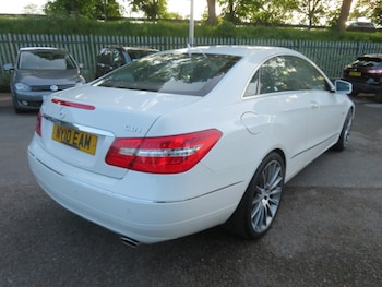 Used Mercedes-Benz E Class 2010 for sale - 78527090: Photo