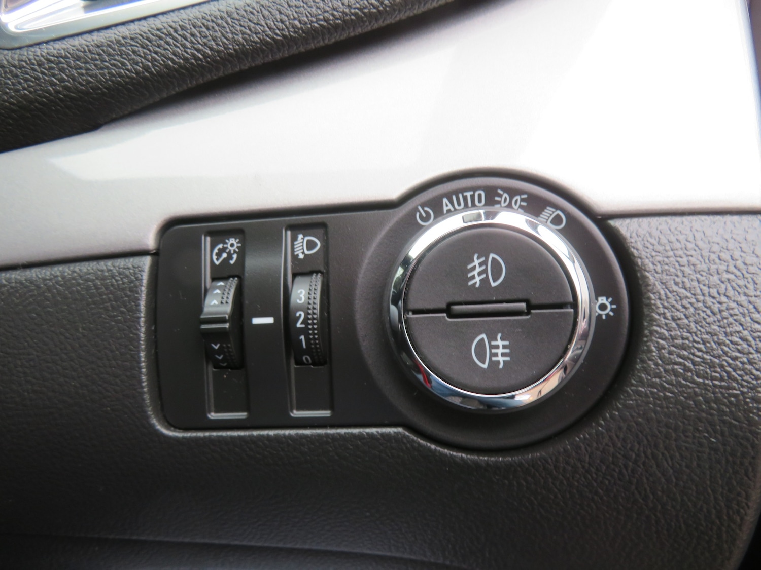 Used Vauxhall Mokka 2015 for sale - 76237473: Photo 17