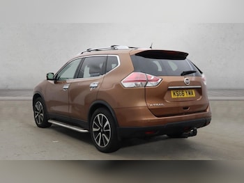 Used Nissan X-Trail 2016 for sale - 77849800: Photo