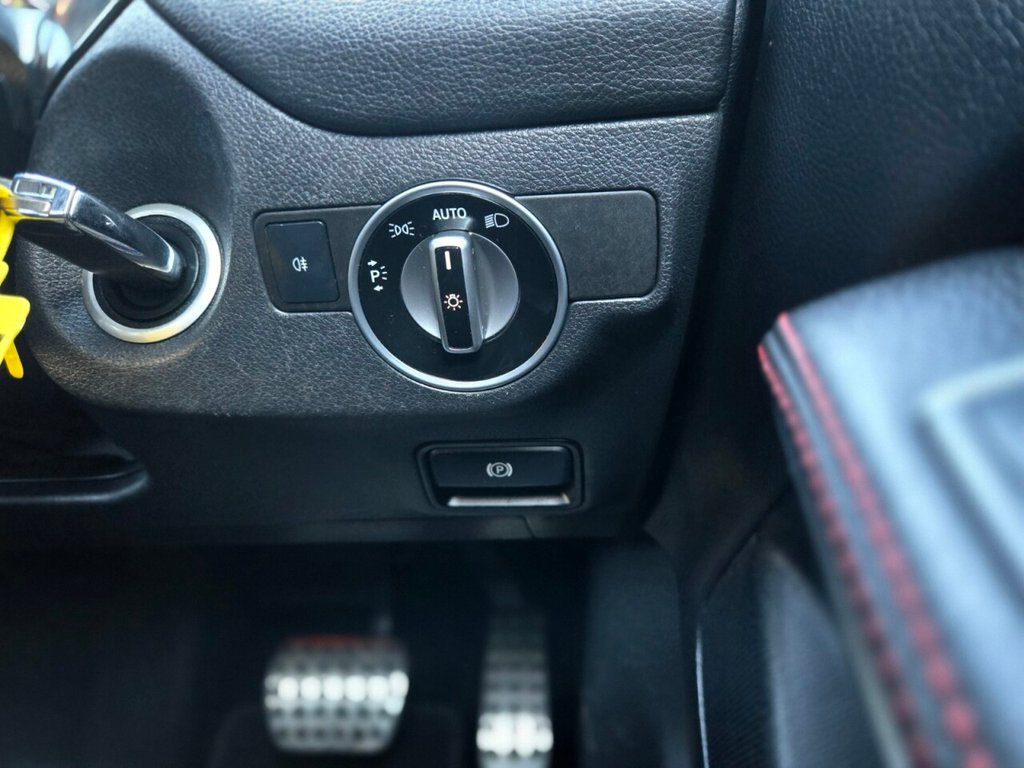 Used Mercedes-Benz CLA 2015 for sale - 77631847: Photo 25