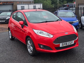 Used Ford Fiesta 2016 for sale - 76632000: Photo