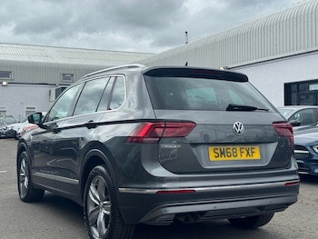 Used Volkswagen Tiguan 2018 for sale - 79422258: Photo