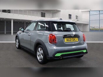 Used MINI Hatch 2021 for sale - 77341512: Photo