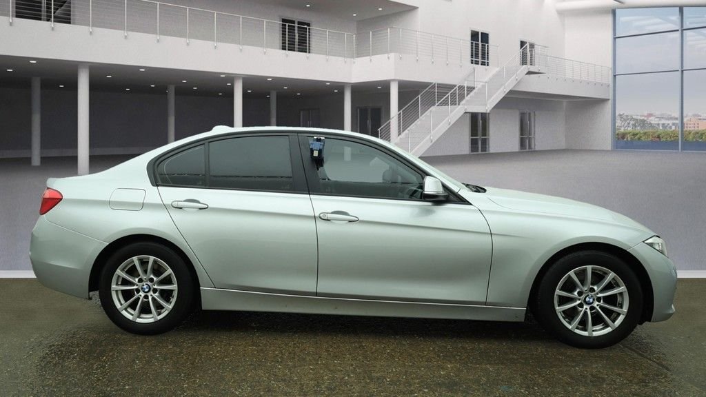 Used BMW 3 Series 2016 for sale - 76333169: Photo 5