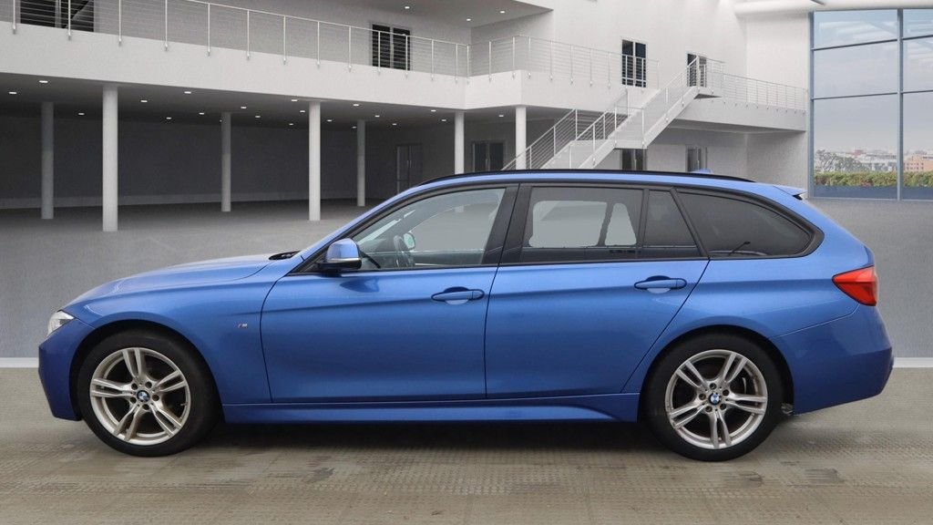 Used BMW 3 Series 2018 for sale - 77967008: Photo 12
