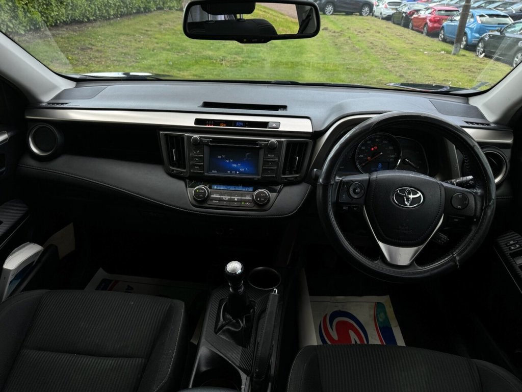 Used Toyota RAV4 2015 for sale - 76367538: Photo 11