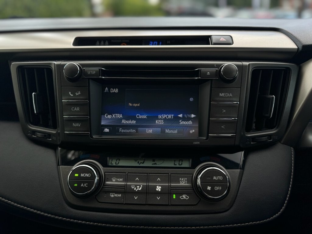 Used Toyota RAV4 2015 for sale - 76367538: Photo 12