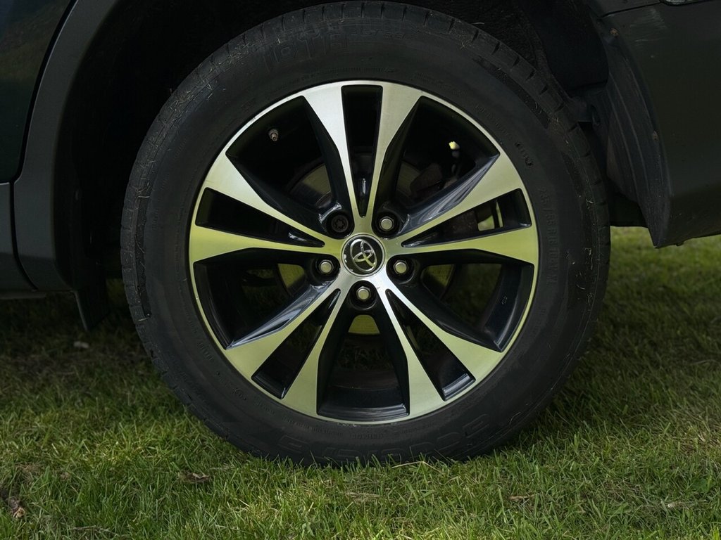 Used Toyota RAV4 2015 for sale - 76367538: Photo 15